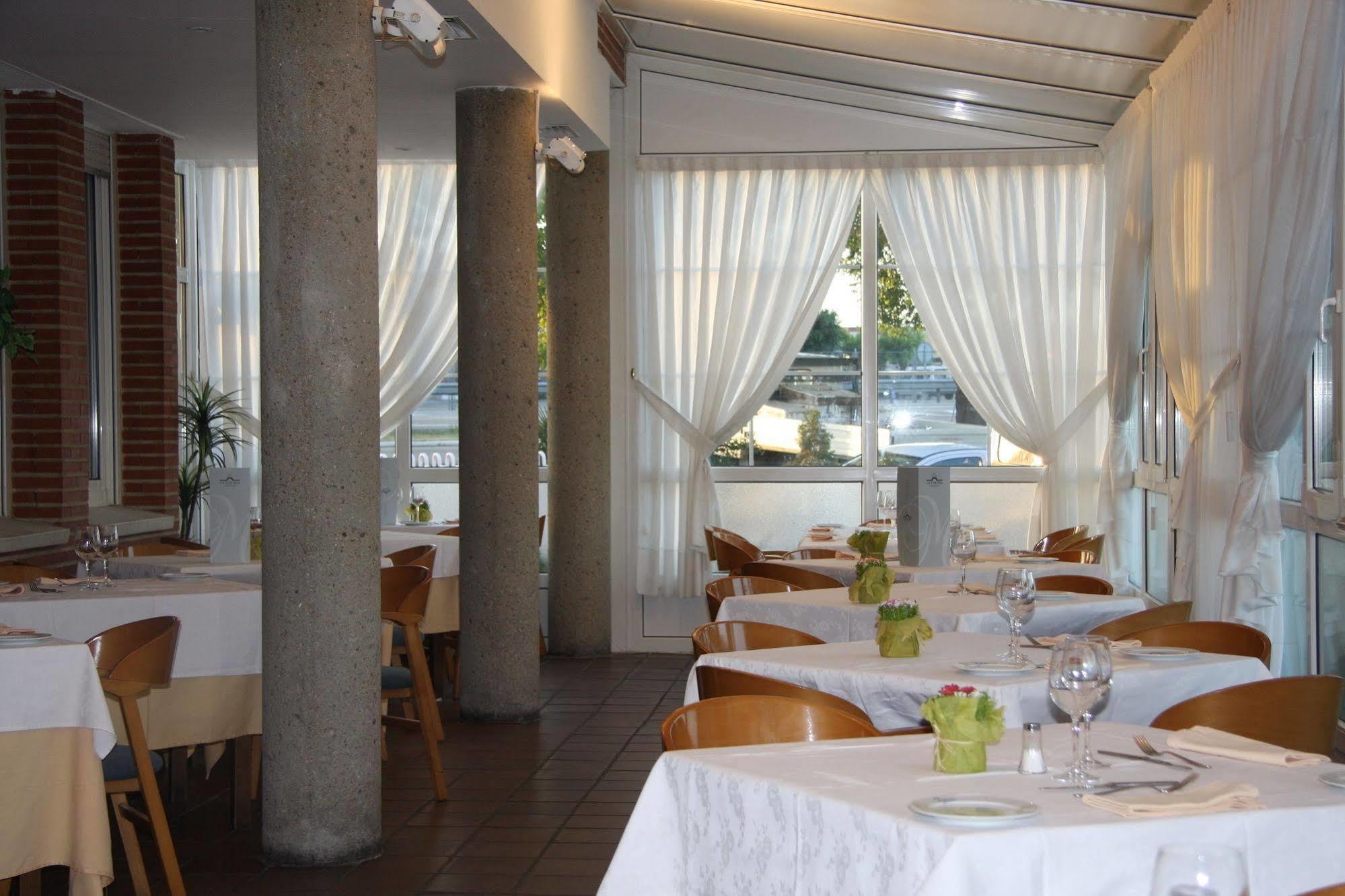 Hotel La Colina